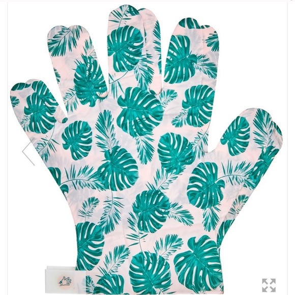 BOGO Thirsty Hands Rejuvenate Hand Mask - Picture 2 of 3